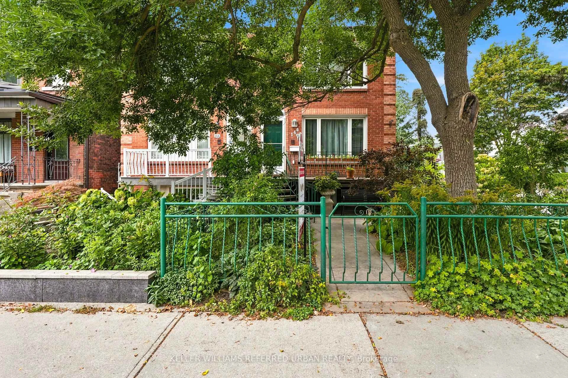 Photo 2 of 146 Montrose Avenue, Toronto, Trinity-Bellwoods — HOMEH