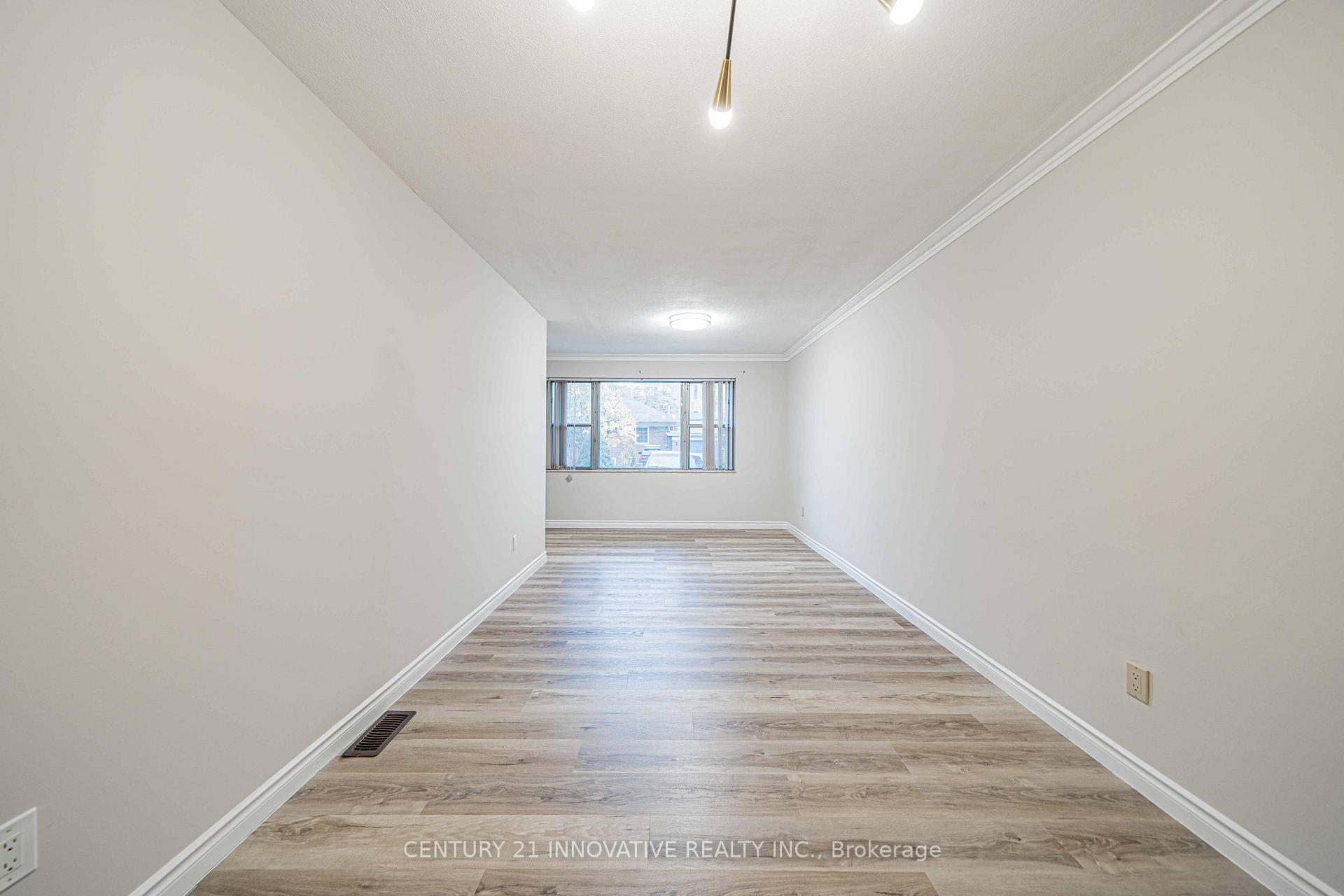 Photo 10 of Unit Upper, 22 Carysfort Road, Etobicoke, Islington-City Centre West — HOMEH