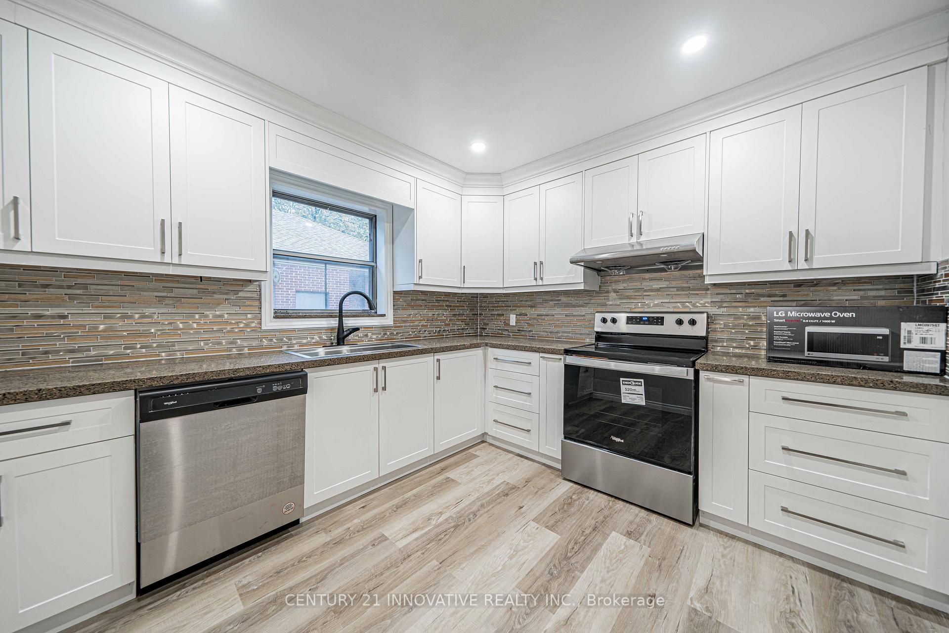 Photo 14 of Unit Upper, 22 Carysfort Road, Etobicoke, Islington-City Centre West — HOMEH