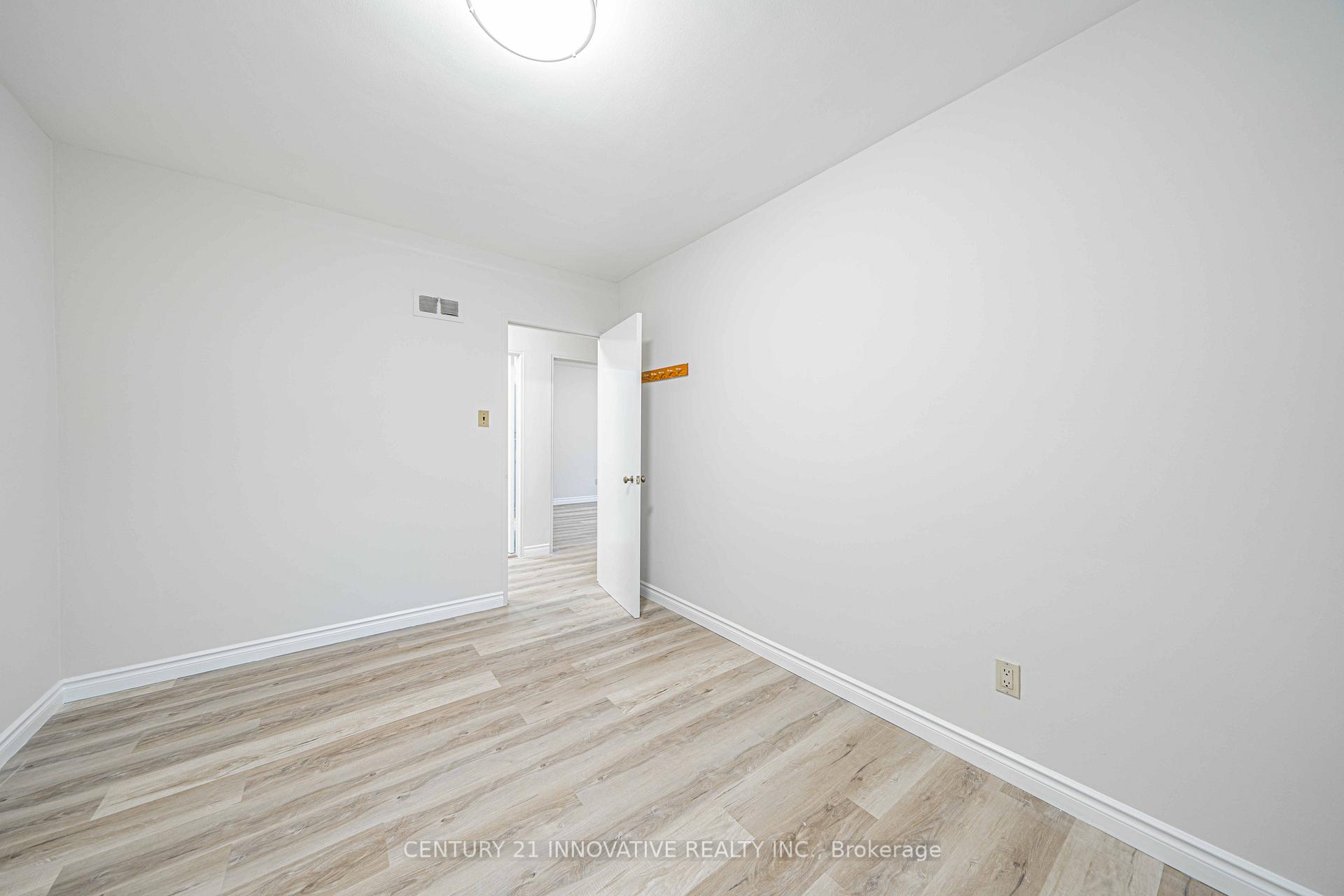 Photo 24 of Unit Upper, 22 Carysfort Road, Etobicoke, Islington-City Centre West — HOMEH