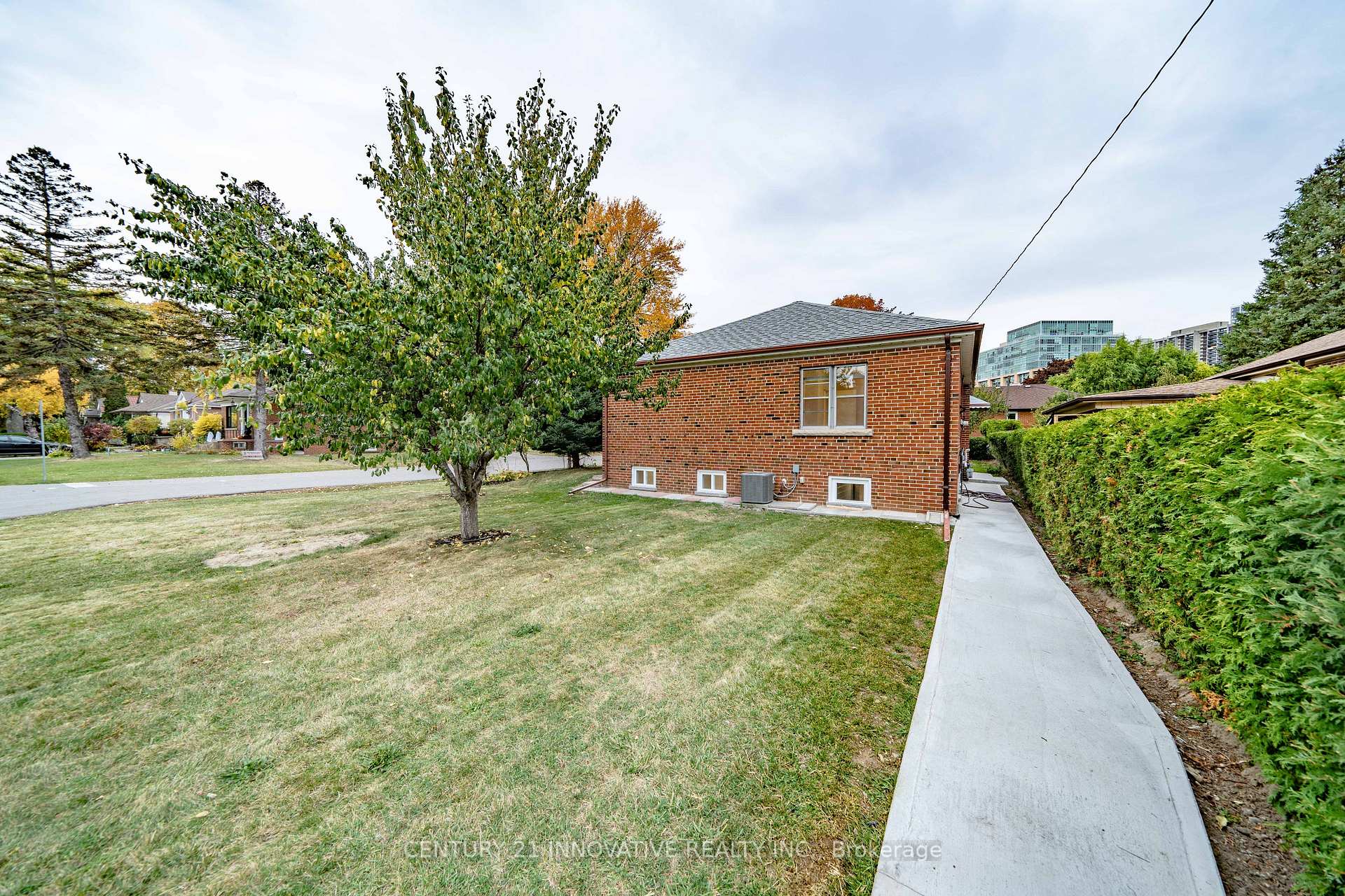 Photo 39 of Unit Upper, 22 Carysfort Road, Etobicoke, Islington-City Centre West — HOMEH