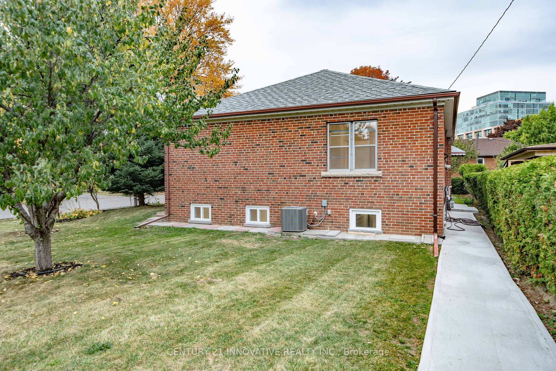 Photo 40 of Unit Upper, 22 Carysfort Road, Etobicoke, Islington-City Centre West — HOMEH