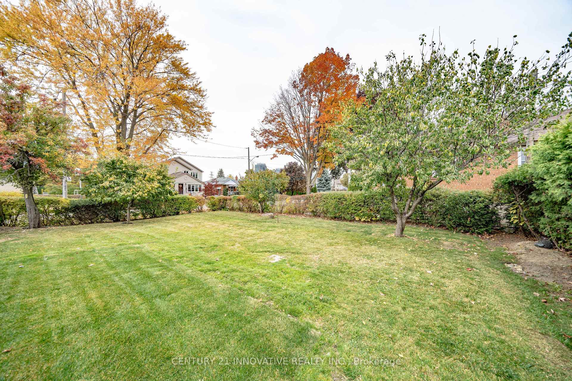 Photo 41 of Unit Upper, 22 Carysfort Road, Etobicoke, Islington-City Centre West — HOMEH