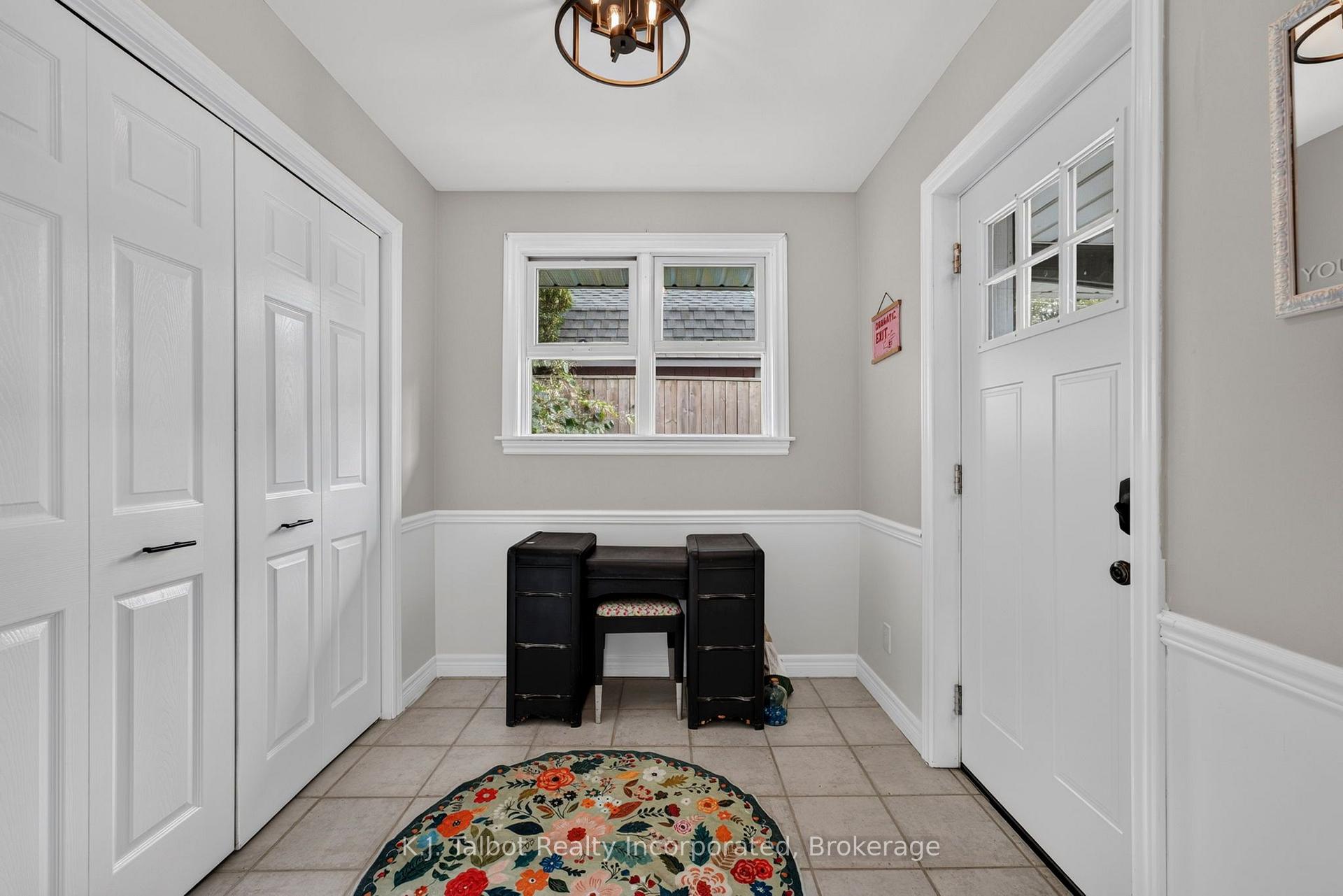 Photo 4 of 313 Cambridge Street, Goderich, Goderich (Town) — HOMEH
