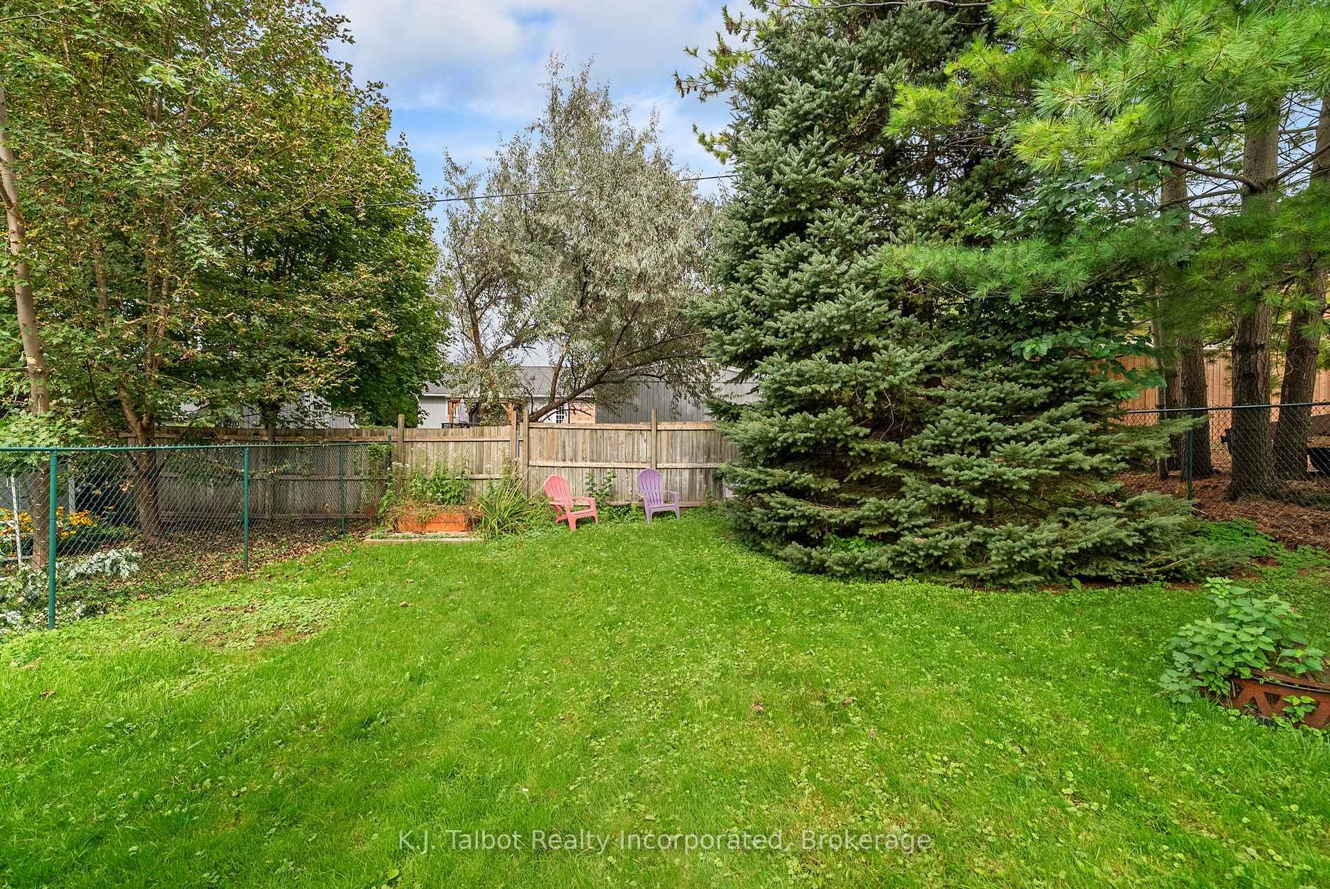 Photo 21 of 313 Cambridge Street, Goderich, Goderich (Town) — HOMEH