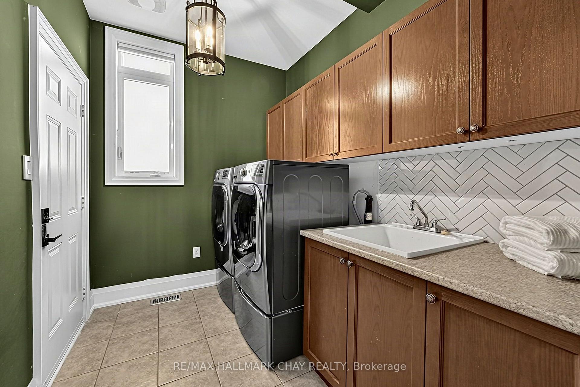 Photo 21 of 52 Copeland Crescent, Innisfil, Cookstown — HOMEH