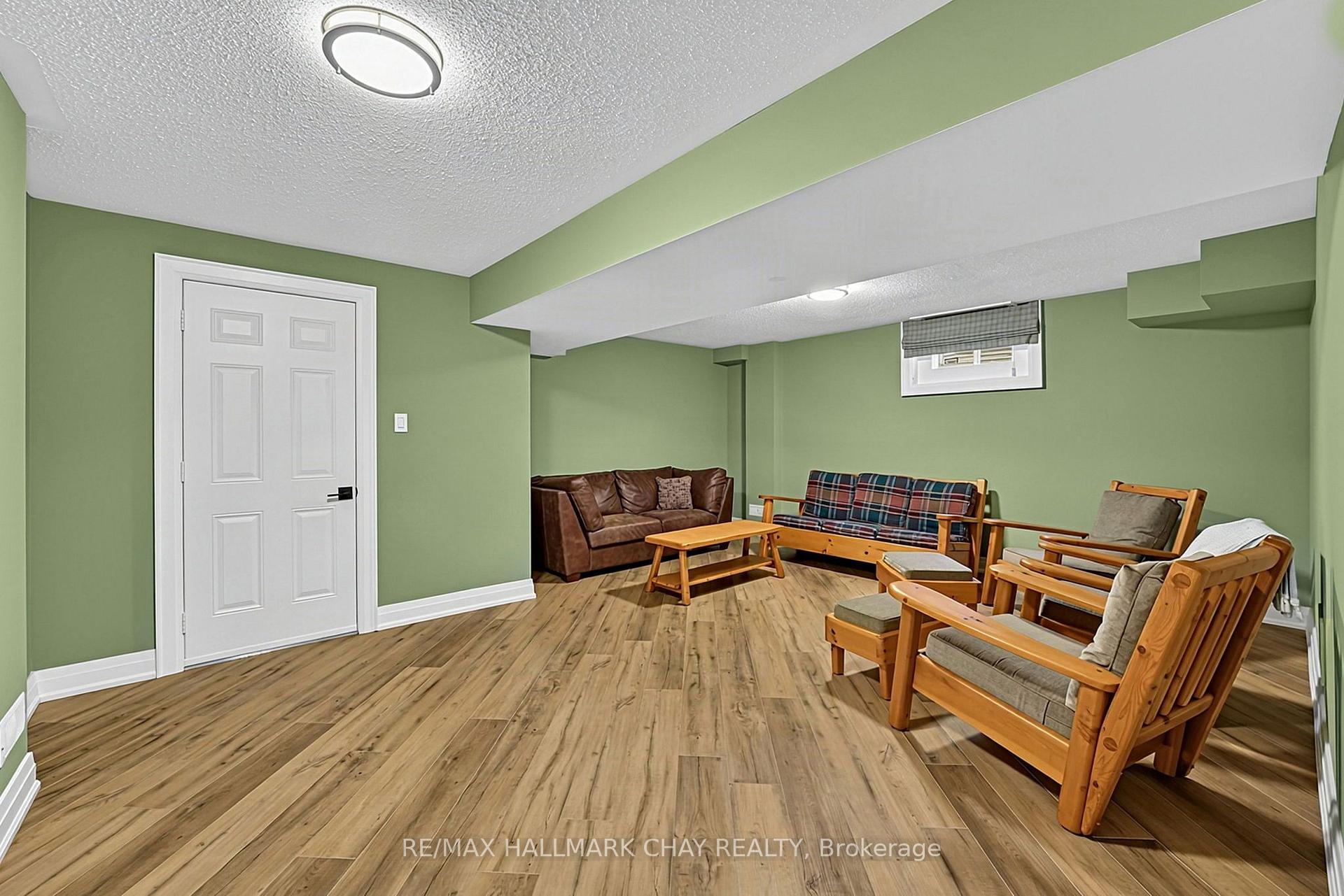Photo 34 of 52 Copeland Crescent, Innisfil, Cookstown — HOMEH