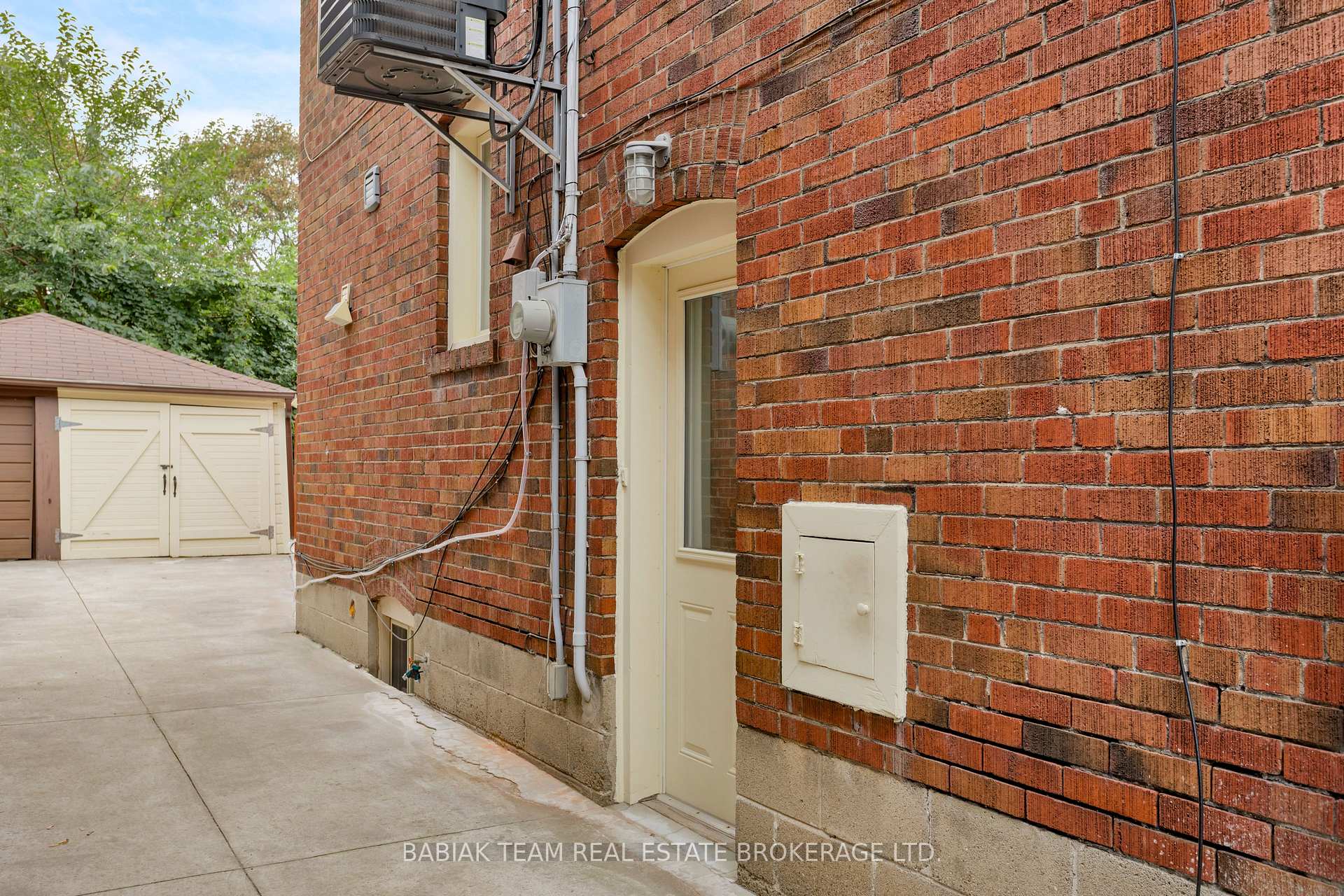 Photo 36 of 60 Clendenan Avenue, Toronto, High Park North — HOMEH