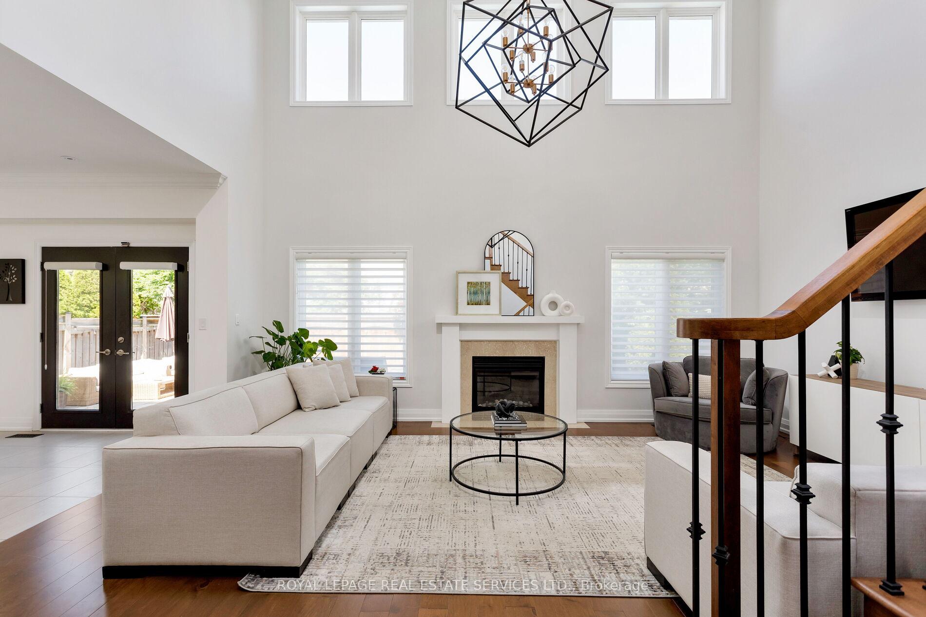 Photo 4 of 3456 Liptay Avenue, Oakville, Bronte Creek — HOMEH
