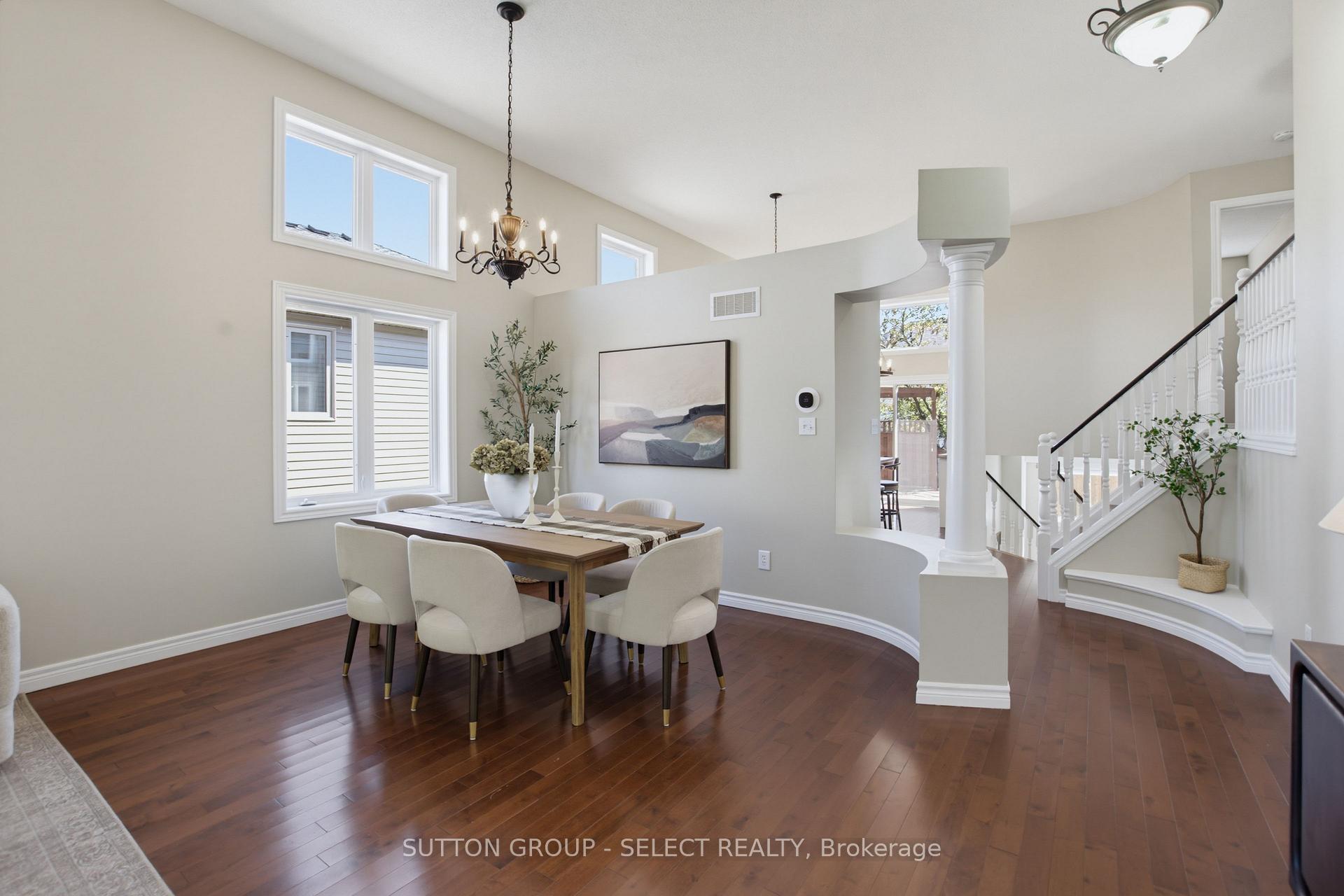 Photo 9 of 858 Cresthaven Crescent, London, South L — HOMEH