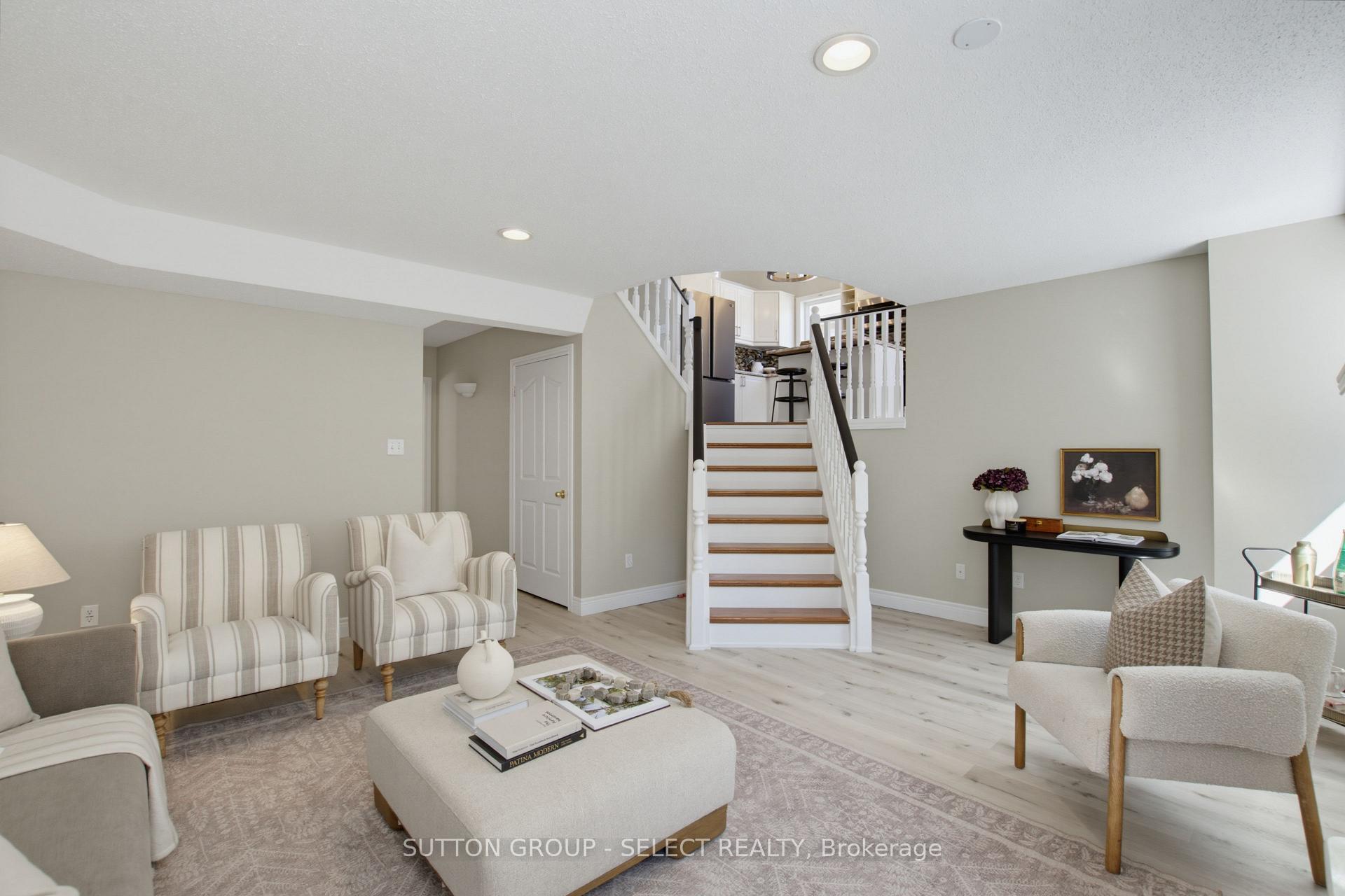 Photo 30 of 858 Cresthaven Crescent, London, South L — HOMEH