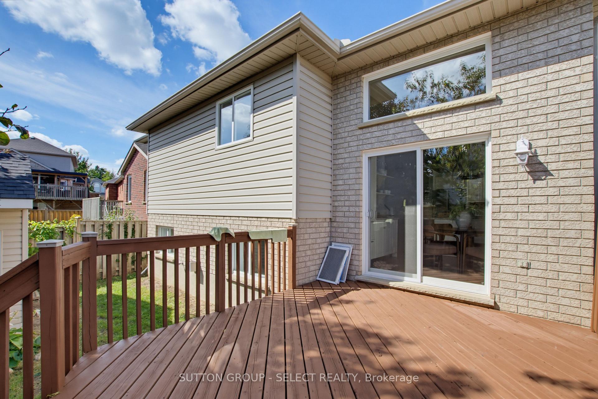 Photo 44 of 858 Cresthaven Crescent, London, South L — HOMEH