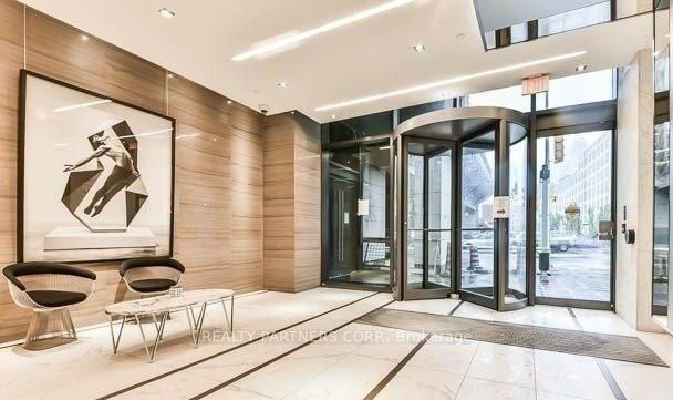 Photo 2 of Unit 3402, 1 The Esplanade Drive, Toronto, Waterfront Communities — HOMEH