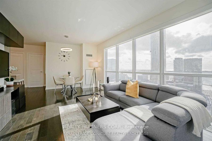 Photo 8 of Unit 3402, 1 The Esplanade Drive, Toronto, Waterfront Communities — HOMEH