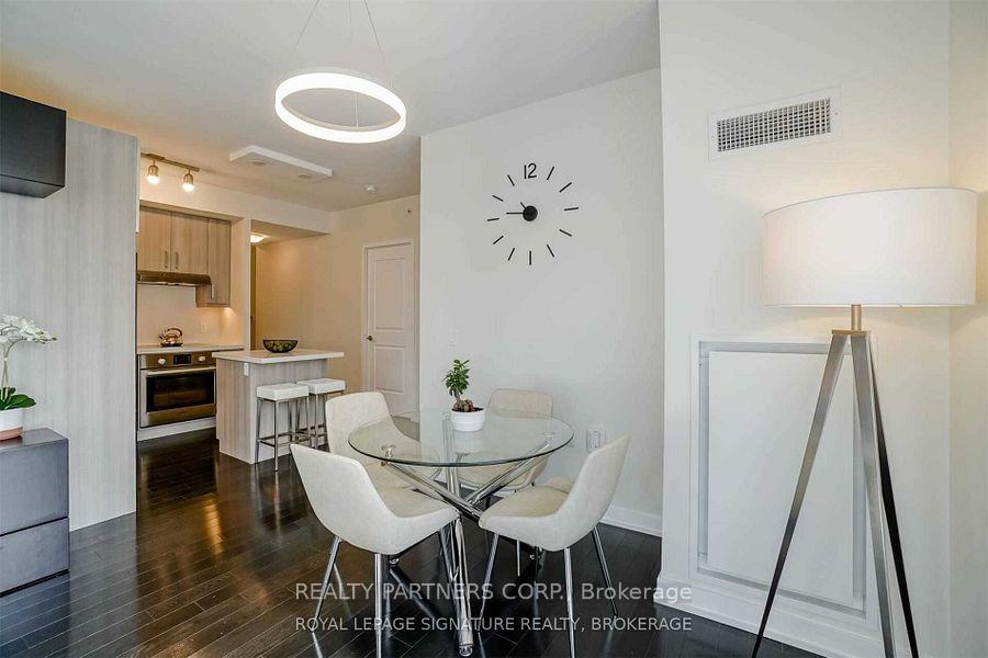 Photo 10 of Unit 3402, 1 The Esplanade Drive, Toronto, Waterfront Communities — HOMEH