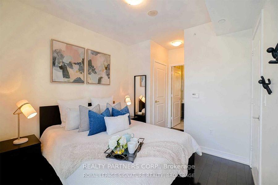 Photo 18 of Unit 3402, 1 The Esplanade Drive, Toronto, Waterfront Communities — HOMEH