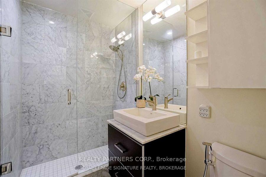 Photo 19 of Unit 3402, 1 The Esplanade Drive, Toronto, Waterfront Communities — HOMEH