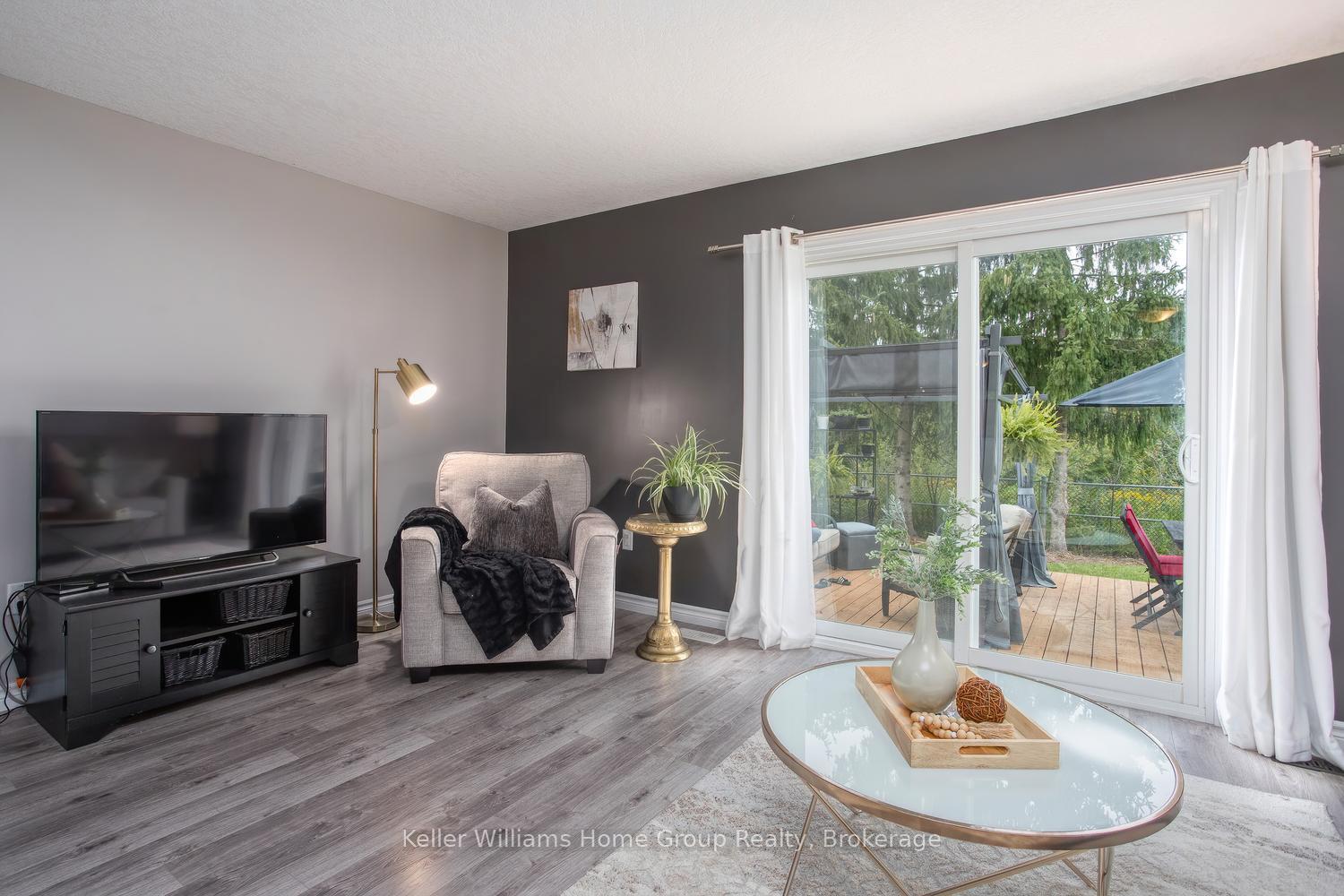 Photo 11 of Unit 21, 30 Imperial Road S, Guelph, Willow West/Sugarbush/West Acres — HOMEH