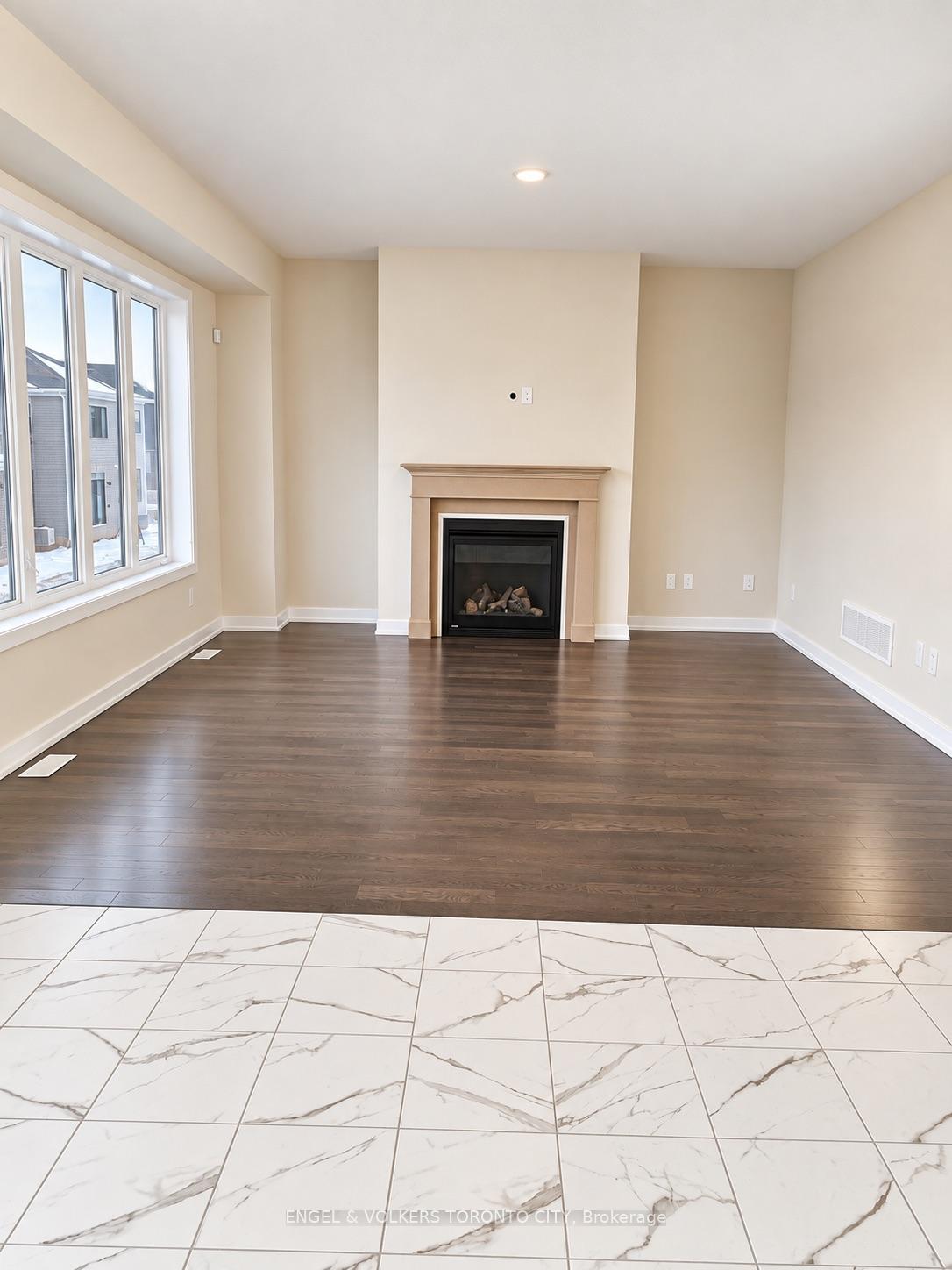 Photo 8 of 84 Sundin Drive, Haldimand — HOMEH