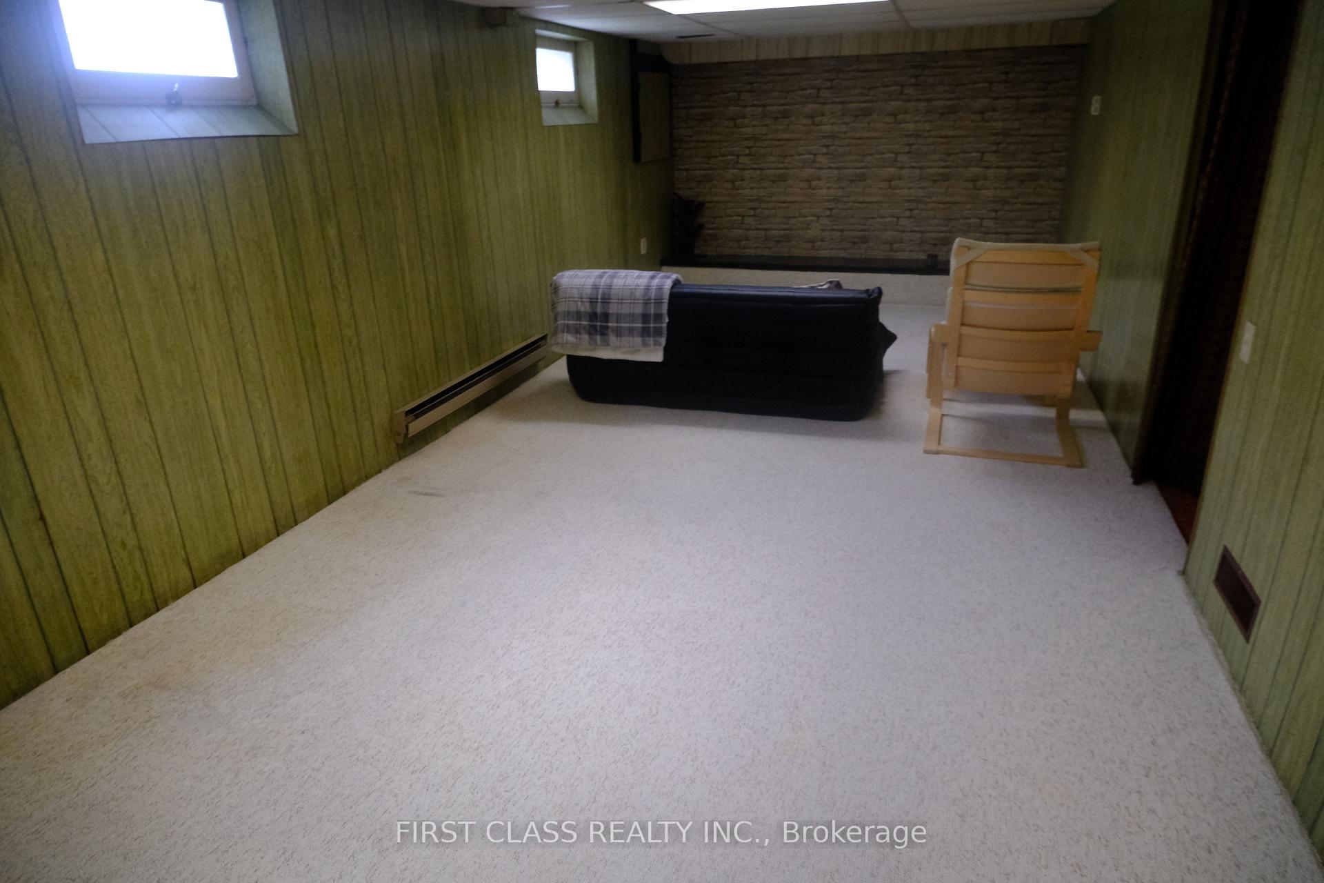 Photo 11 of 64 Grove Park Crescent, North York, Don Valley Village — HOMEH