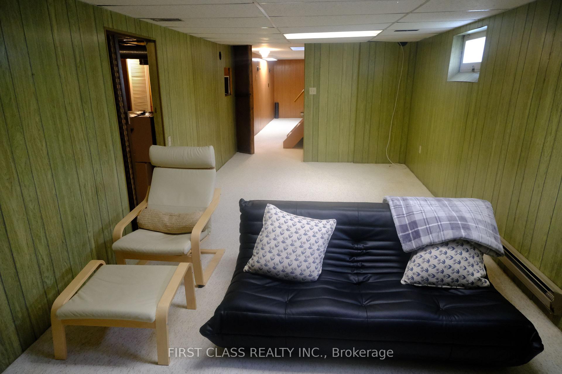 Photo 12 of 64 Grove Park Crescent, North York, Don Valley Village — HOMEH