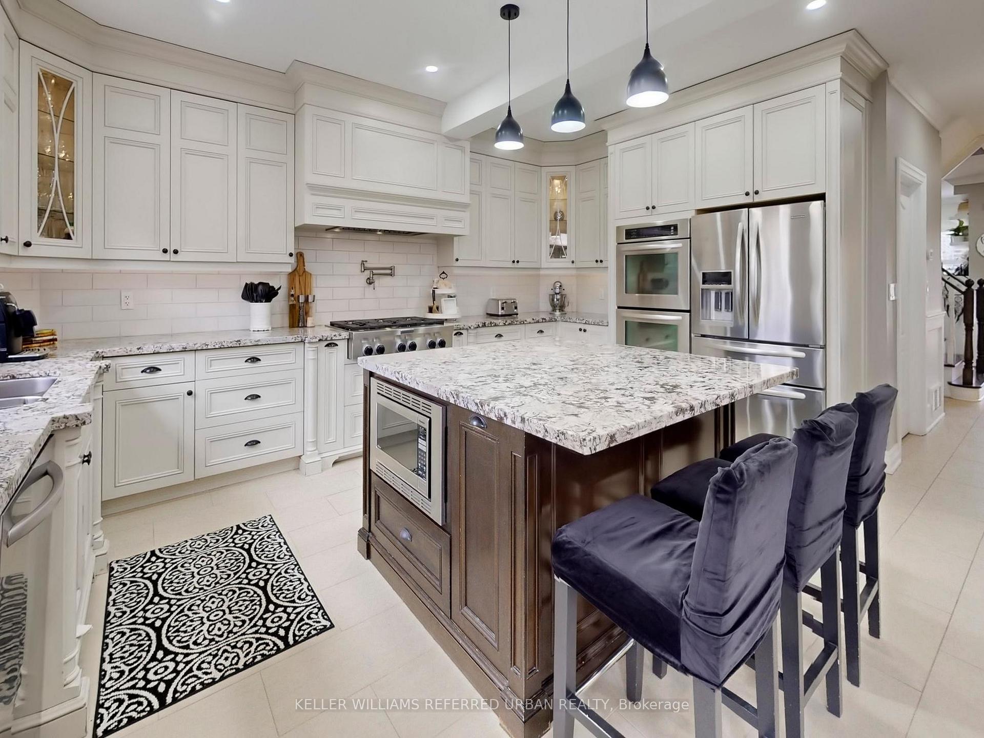 Photo 16 of 208 Maria Antonia Road, Vaughan, Vellore Village — HOMEH