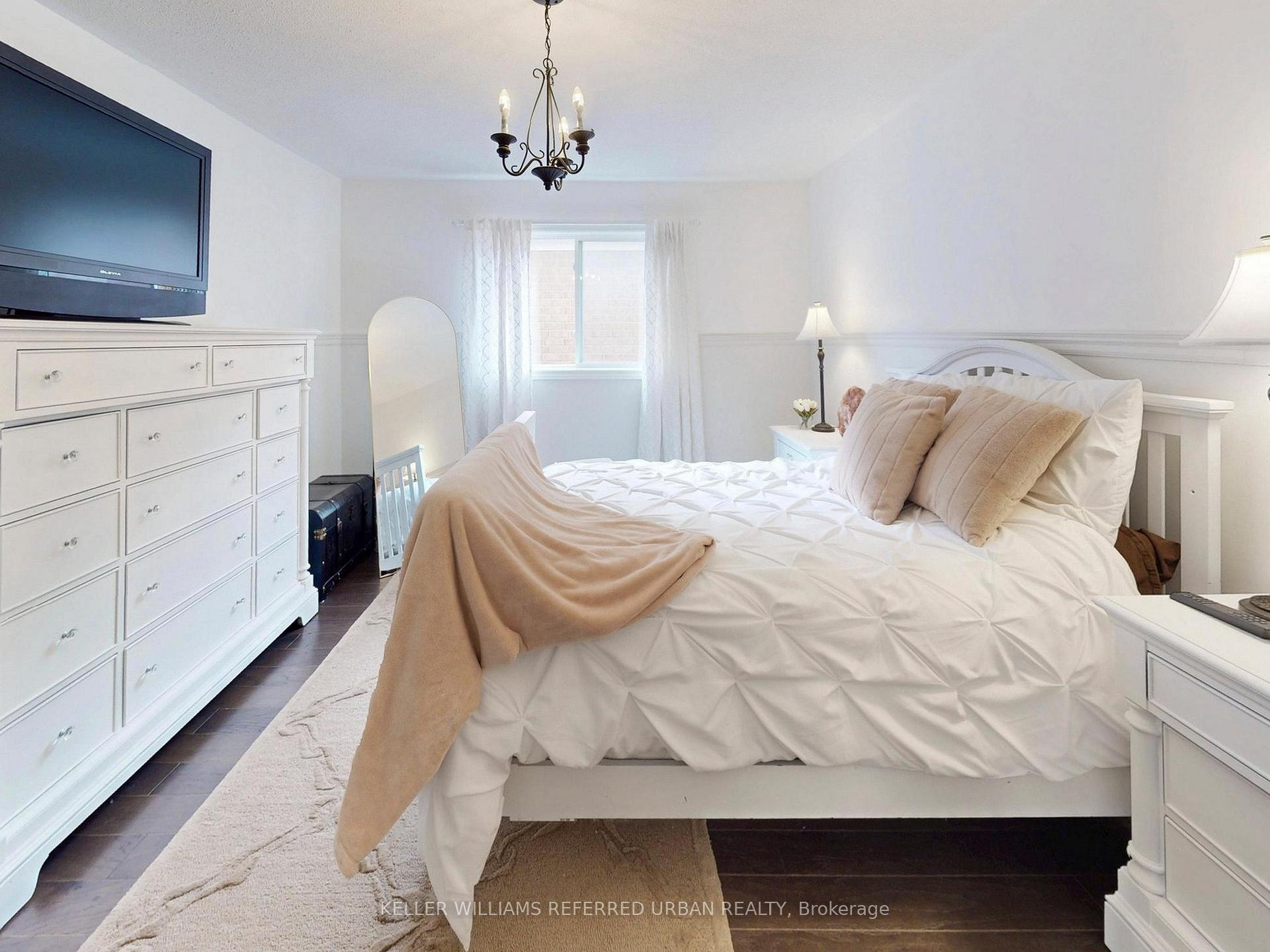 Photo 30 of 208 Maria Antonia Road, Vaughan, Vellore Village — HOMEH