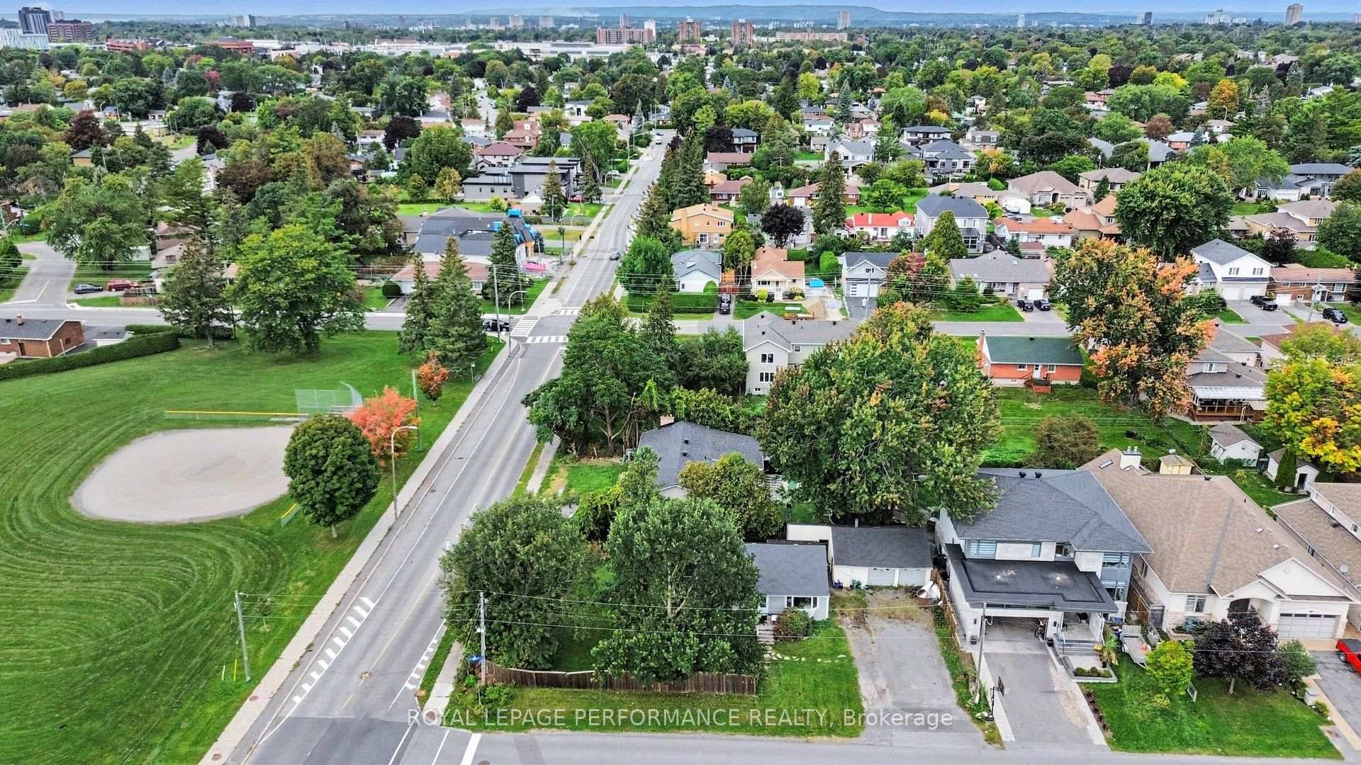 Photo 18 of 119 Fieldrow Street, Ottawa, Meadowlands/Crestview — HOMEH