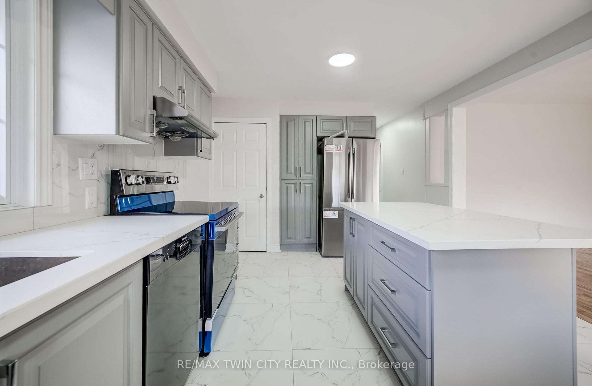 Photo 8 of 176 Samuelson Street, Cambridge, Downtown Cambridge — HOMEH