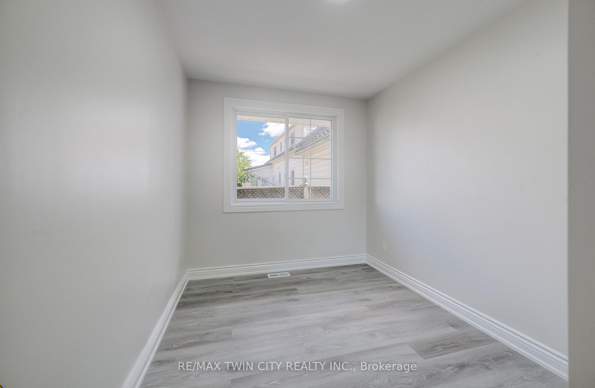 Photo 16 of 176 Samuelson Street, Cambridge, Downtown Cambridge — HOMEH