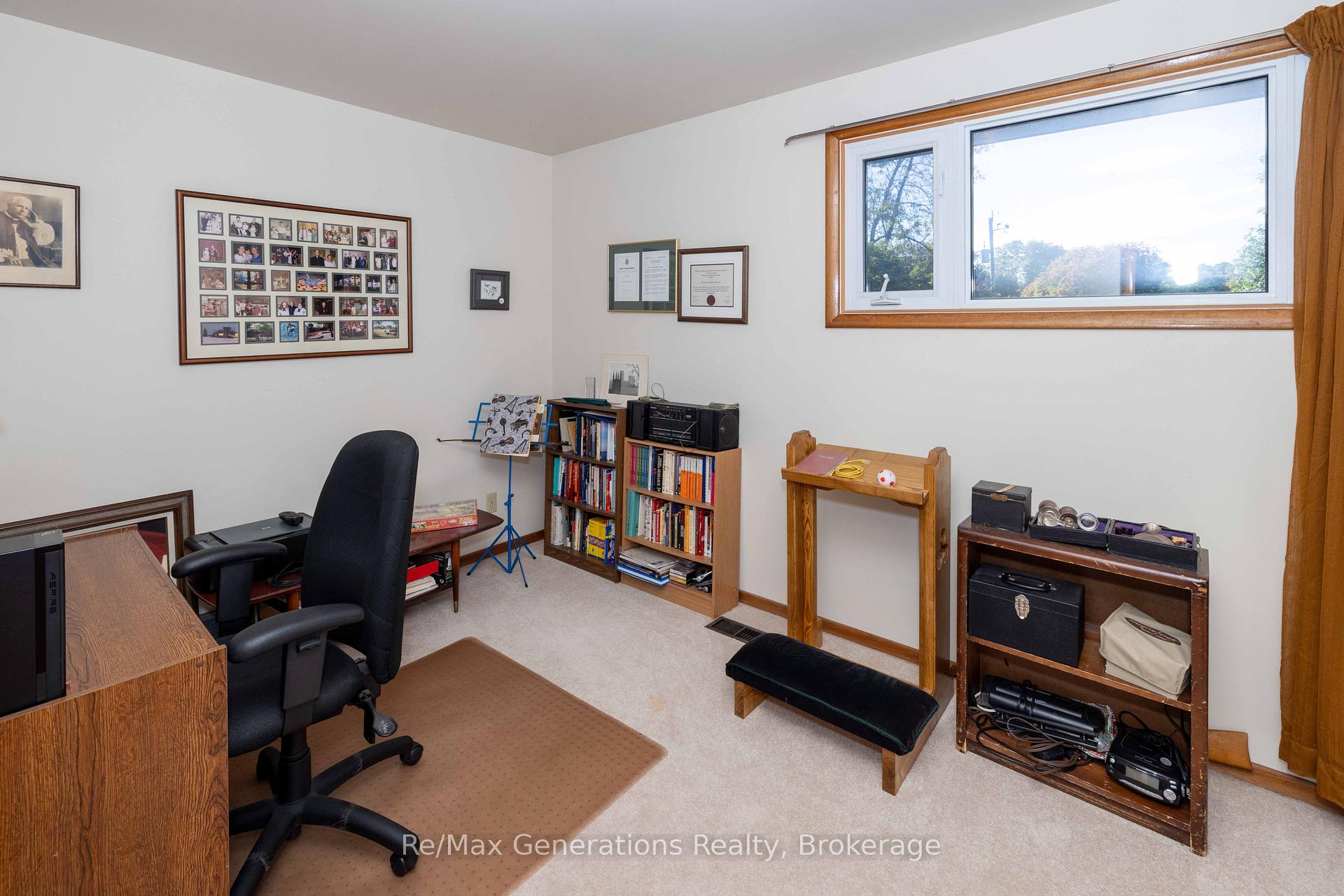 Photo 13 of 235 Maple Avenue, Thunder Bay, Forest Park — HOMEH