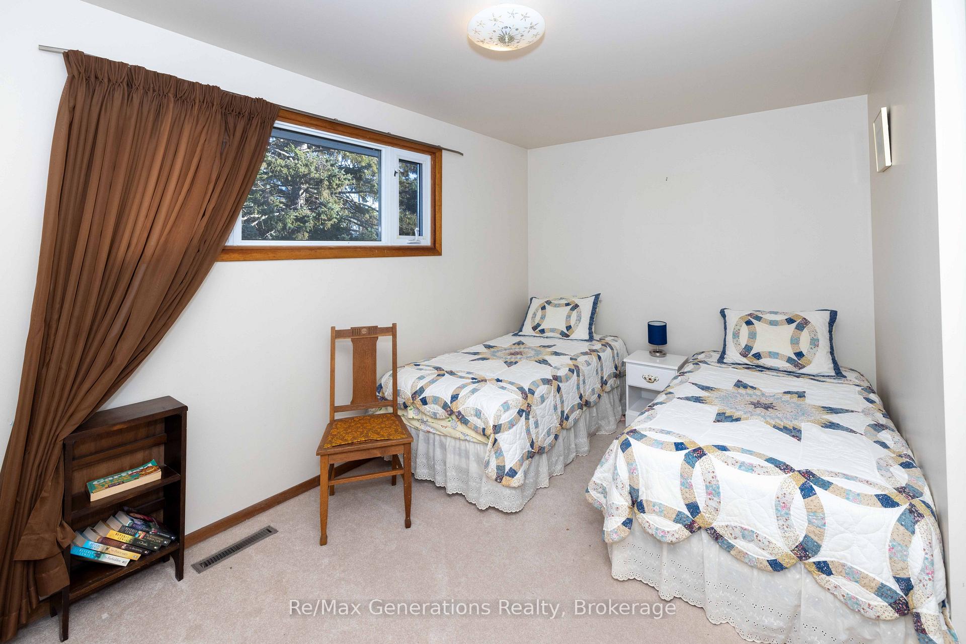 Photo 20 of 235 Maple Avenue, Thunder Bay, Forest Park — HOMEH