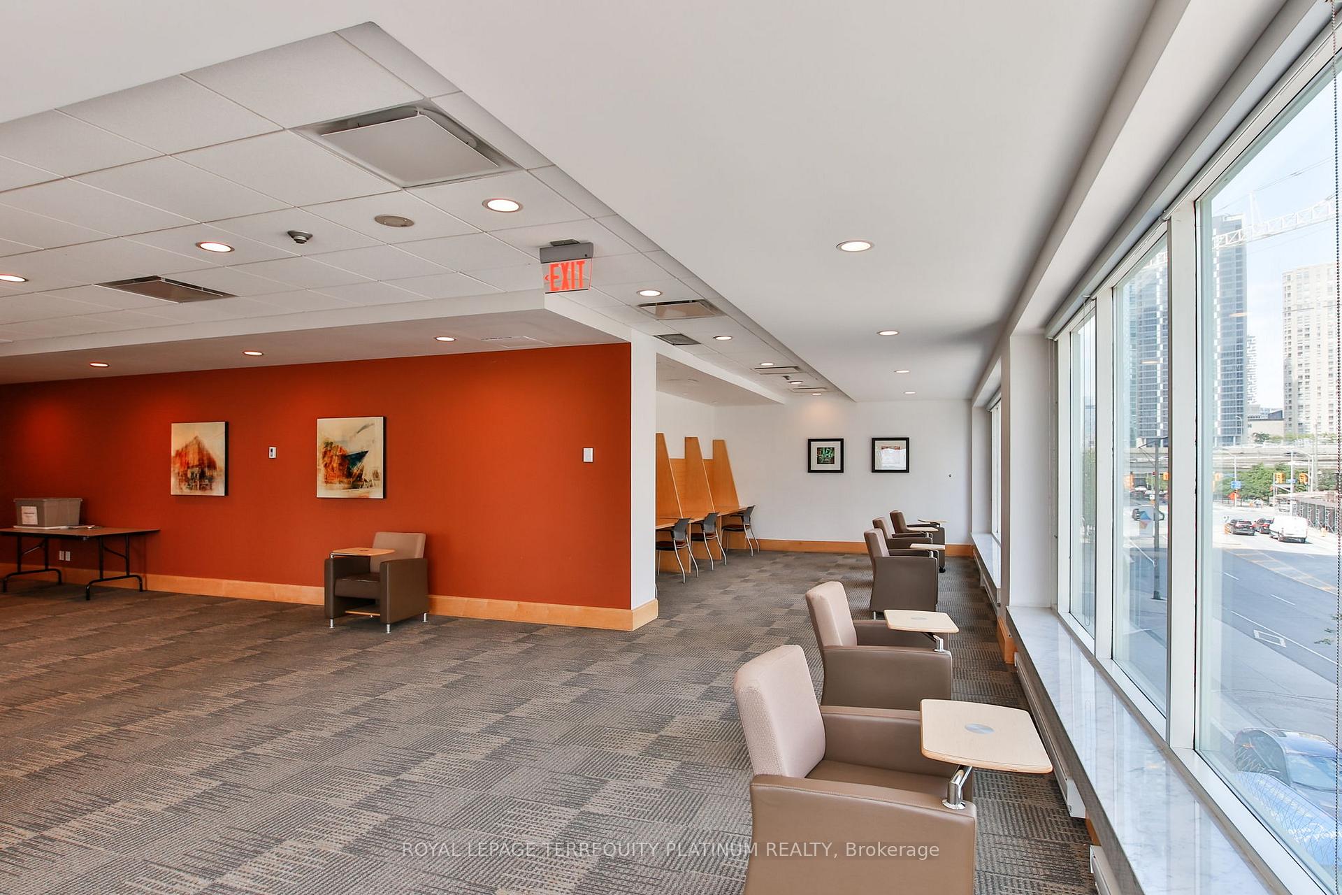 Photo 12 of Unit 2409, 10 Yonge Street, Toronto, Waterfront Communities — HOMEH