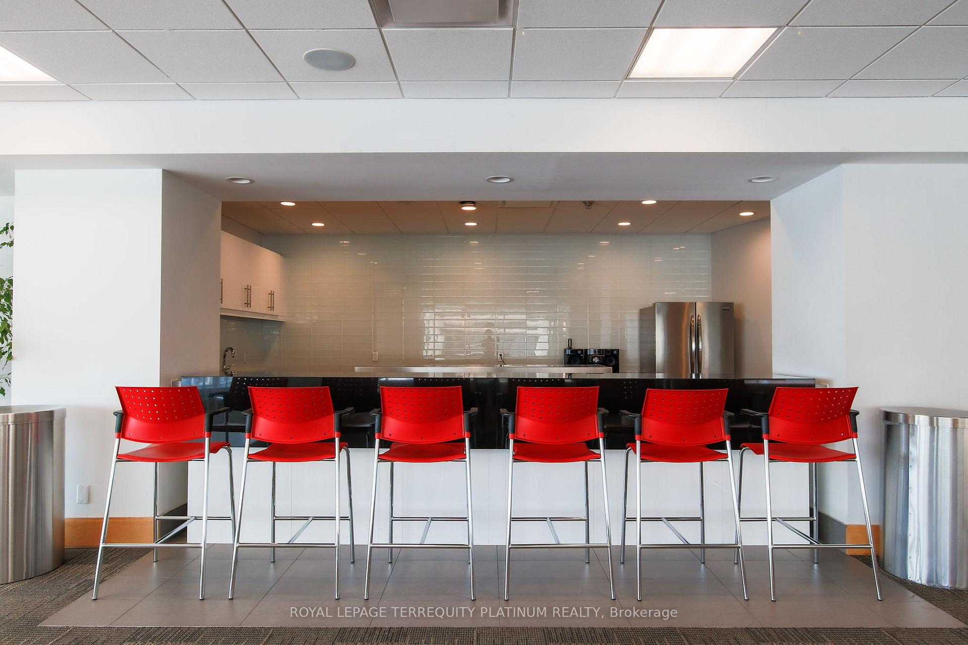 Photo 14 of Unit 2409, 10 Yonge Street, Toronto, Waterfront Communities — HOMEH
