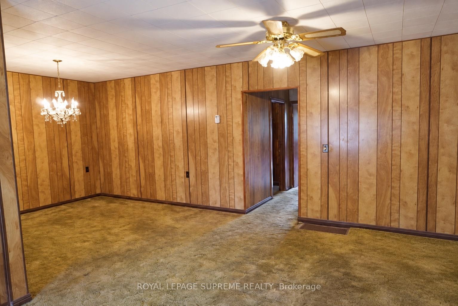Photo 4 of 48 Mould Avenue, Toronto, Rockcliffe-Smythe — HOMEH