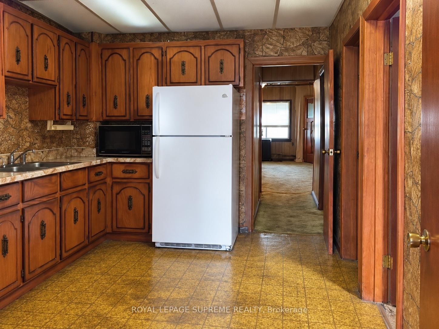 Photo 12 of 48 Mould Avenue, Toronto, Rockcliffe-Smythe — HOMEH