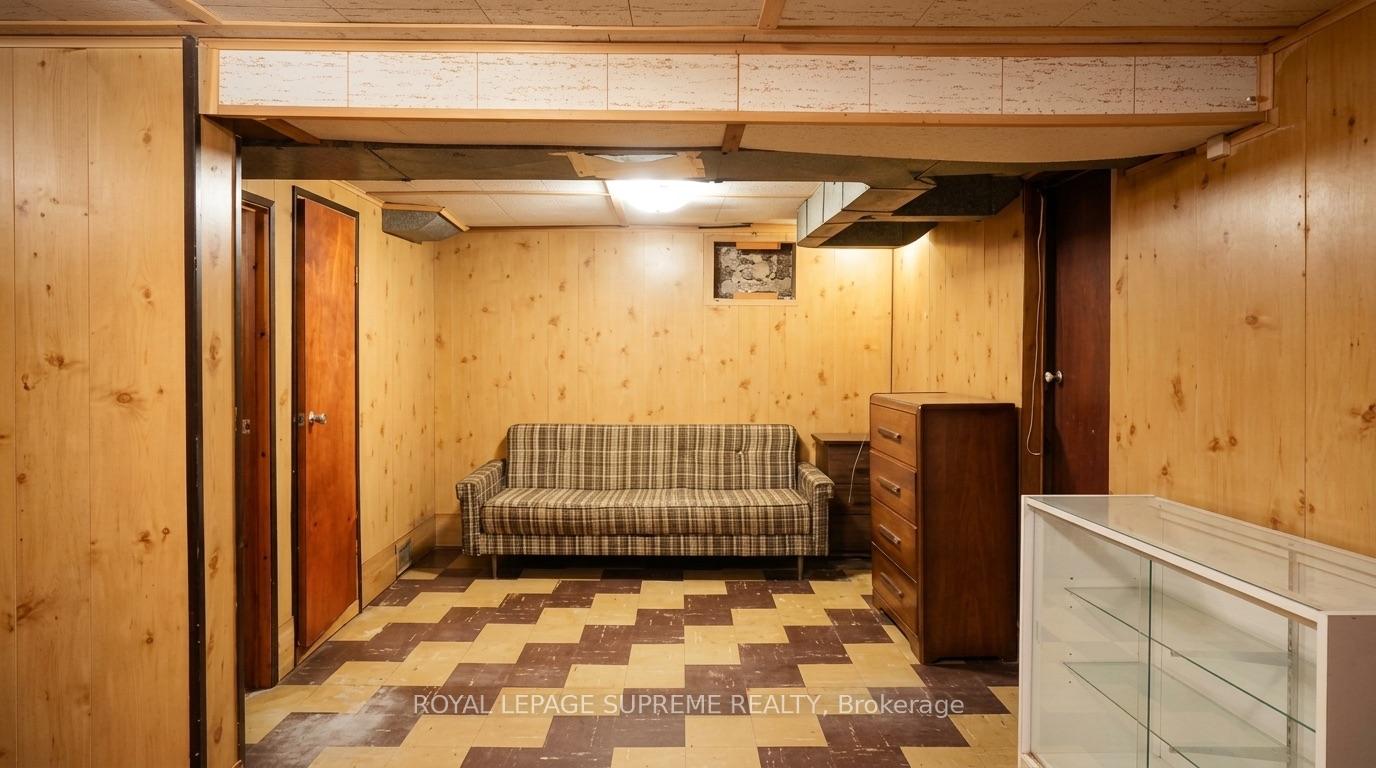 Photo 15 of 48 Mould Avenue, Toronto, Rockcliffe-Smythe — HOMEH