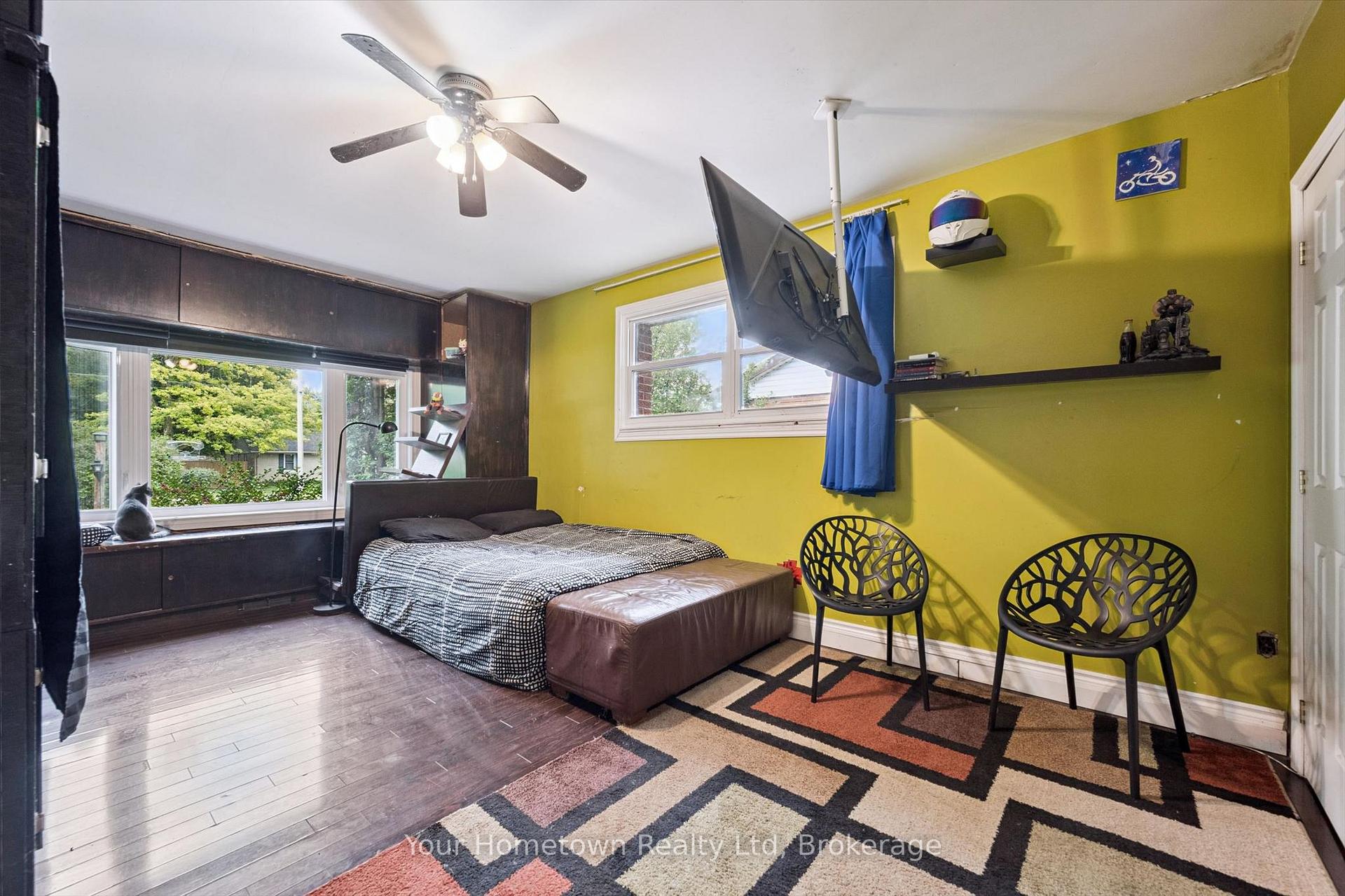 Photo 18 of 471 Garafraxa Street E, Centre Wellington, Fergus — HOMEH