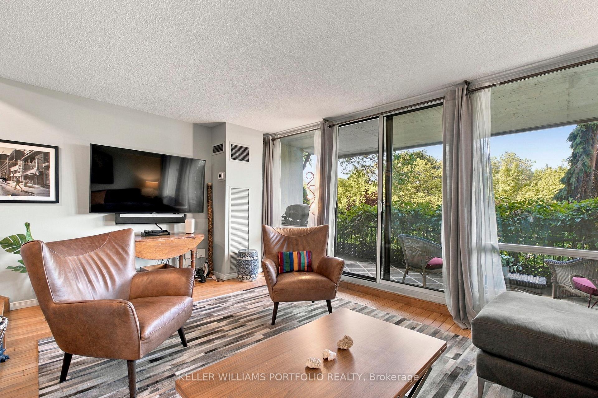 Photo 9 of Unit 101, 260 Scarlett Road, Toronto, Rockcliffe-Smythe — HOMEH