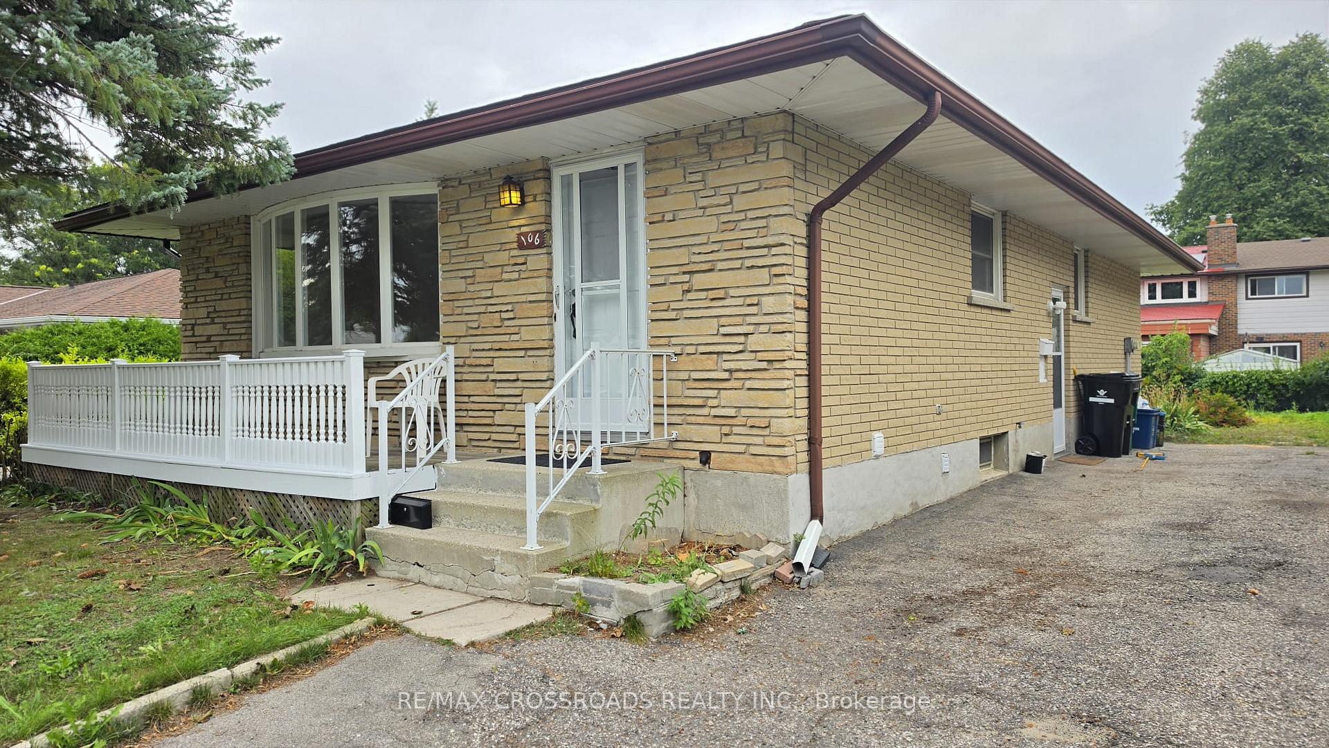 Photo 1 of 106 Kimberly Crescent, Kitchener, Laurentian Hills — HOMEH