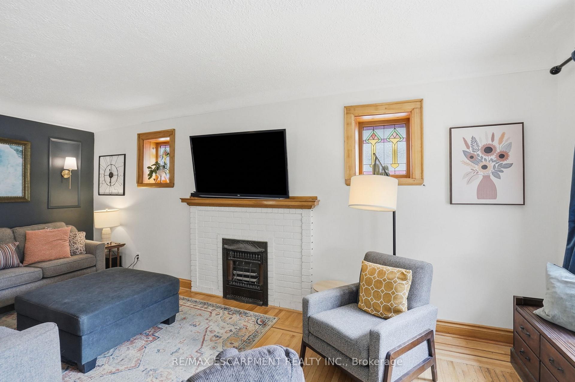 Photo 8 of 17 Tuxedo Avenue S, Hamilton, Delta — HOMEH