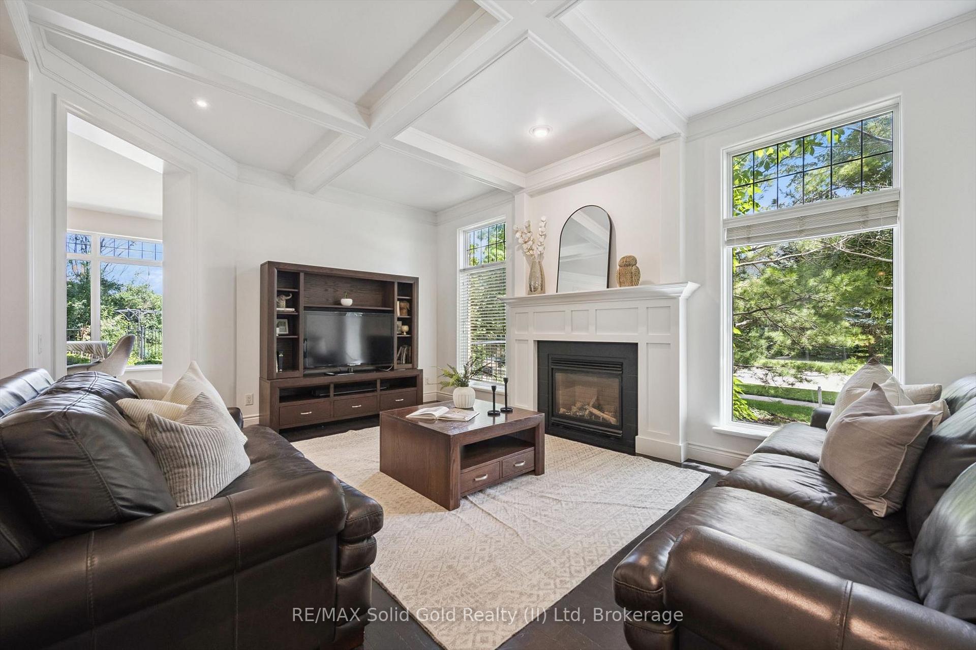 Photo 17 of 576 Falconridge Crescent, Waterloo, Kiwanis Park — HOMEH