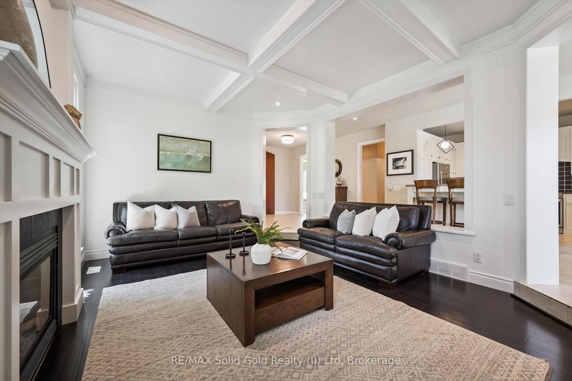 Photo 18 of 576 Falconridge Crescent, Waterloo, Kiwanis Park — HOMEH