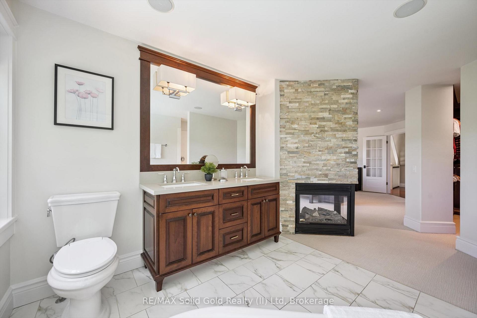 Photo 27 of 576 Falconridge Crescent, Waterloo, Kiwanis Park — HOMEH
