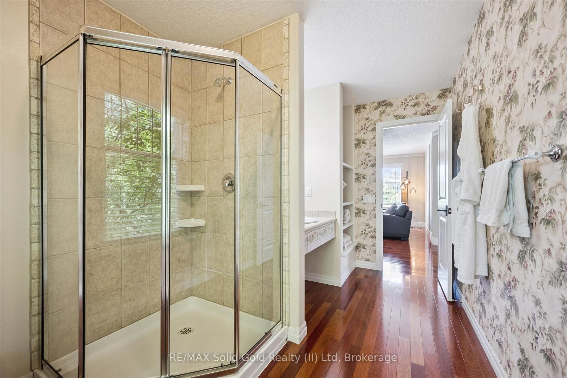 Photo 33 of 576 Falconridge Crescent, Waterloo, Kiwanis Park — HOMEH