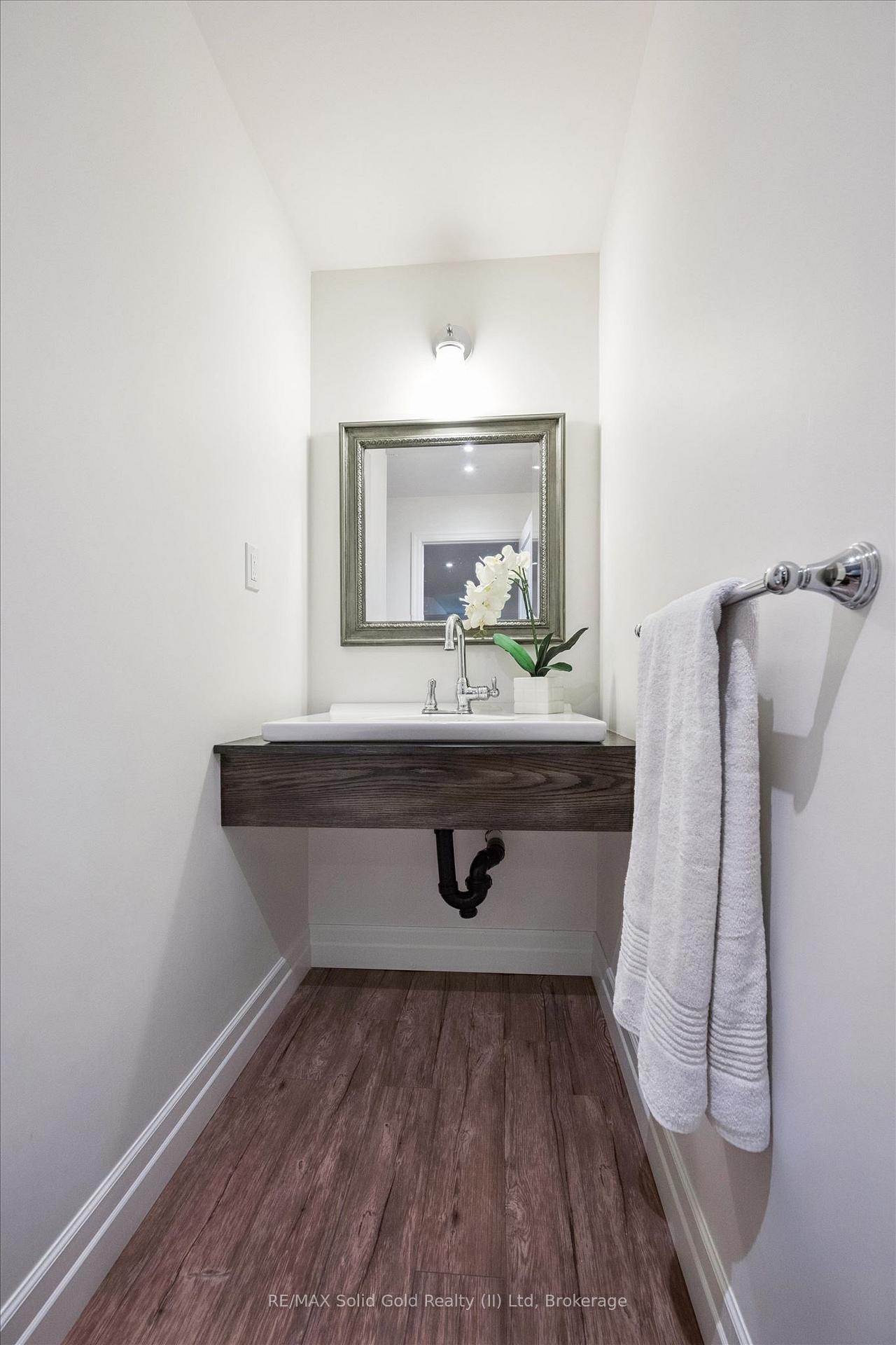 Photo 39 of 576 Falconridge Crescent, Waterloo, Kiwanis Park — HOMEH