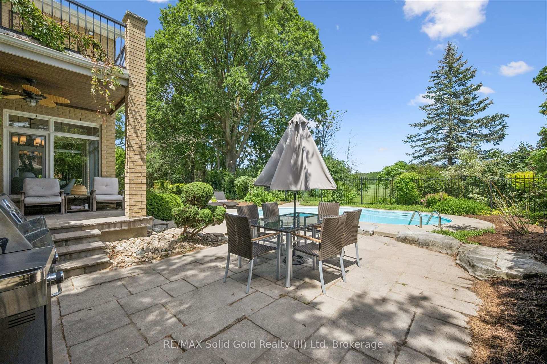 Photo 42 of 576 Falconridge Crescent, Waterloo, Kiwanis Park — HOMEH