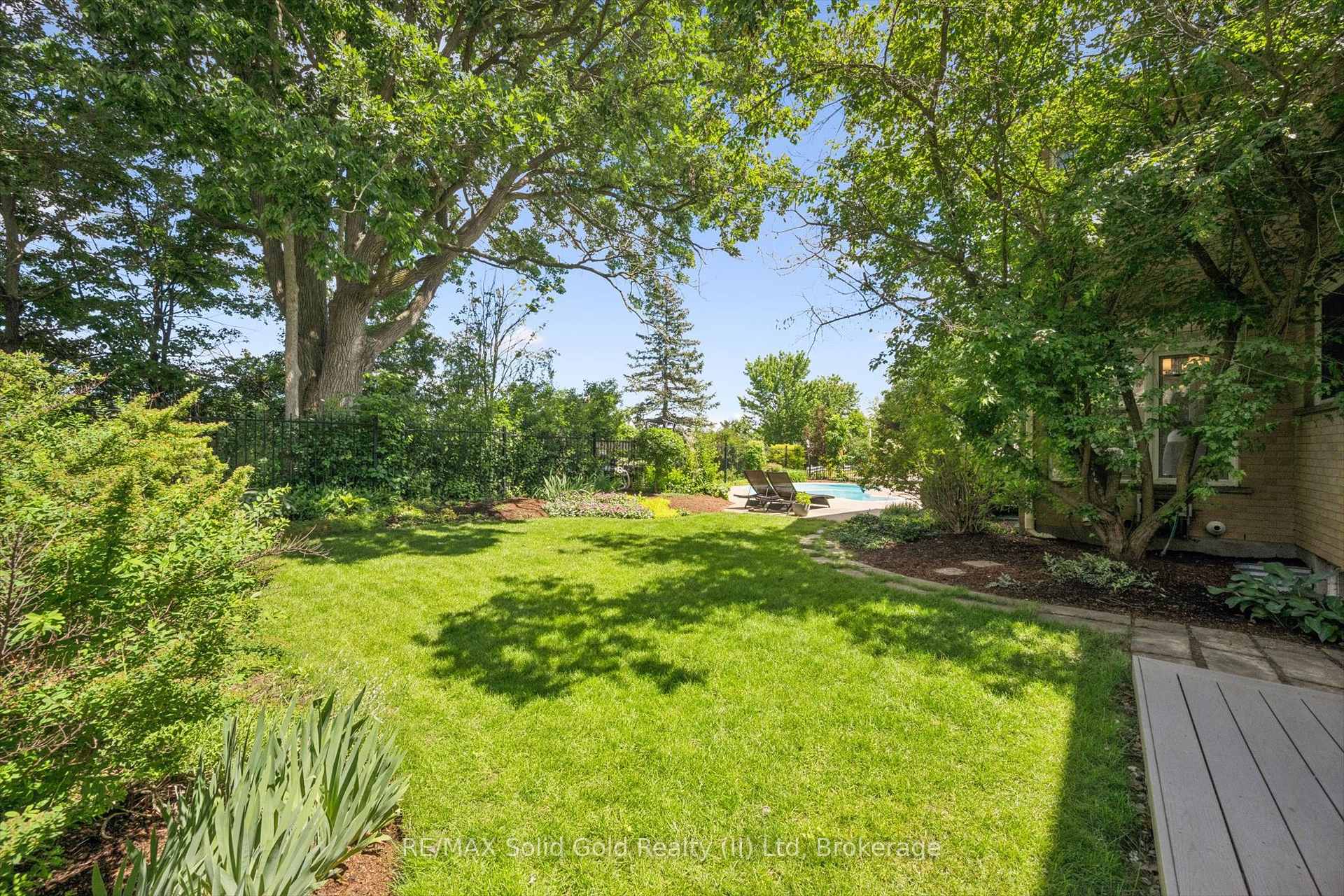 Photo 46 of 576 Falconridge Crescent, Waterloo, Kiwanis Park — HOMEH