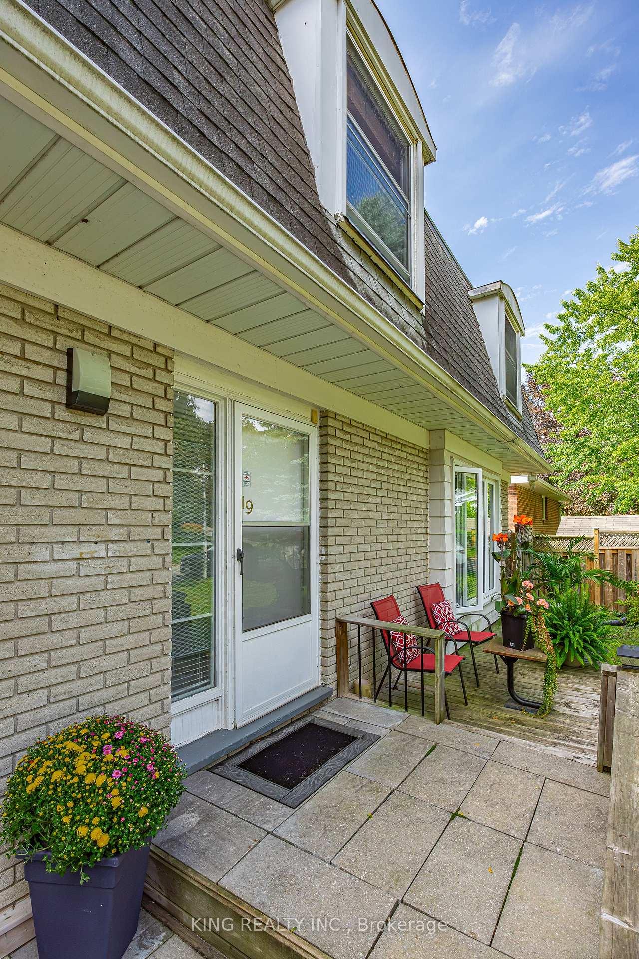 Photo 3 of 419 Citation Drive, London, North J — HOMEH