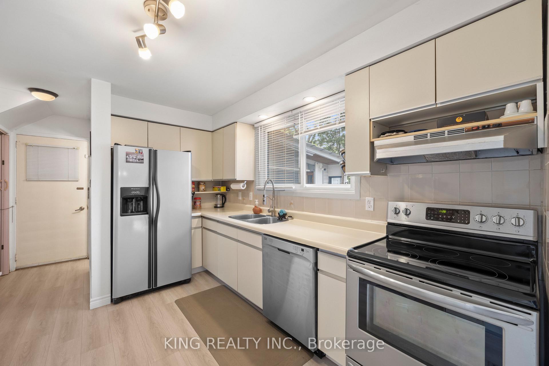 Photo 12 of 419 Citation Drive, London, North J — HOMEH